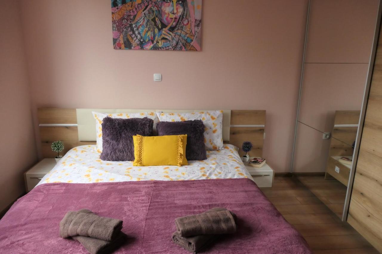 Nikol 2 Deluxe Apartamento Velingrad Exterior foto