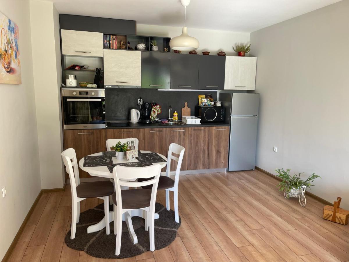 Nikol 2 Deluxe Apartamento Velingrad Exterior foto